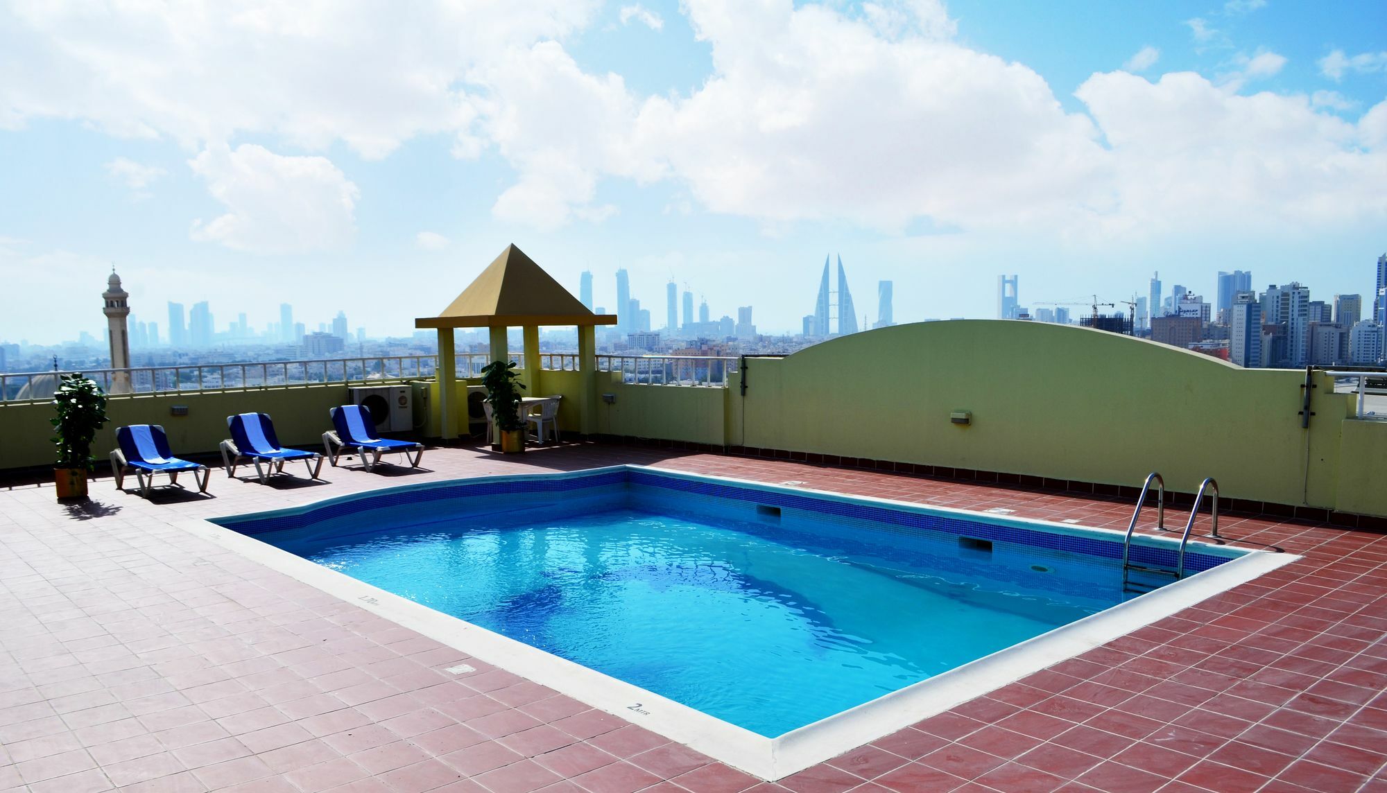 President Suites Apartments Manama Exterior foto
